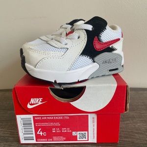 Nike Air Max Excee - BrandNew W Box - Size 4